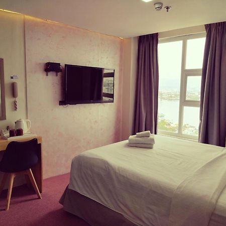 Sempre Premier Inn-MACTAN AIRPORT HOTEL Lapu-Lapu City Exterior foto