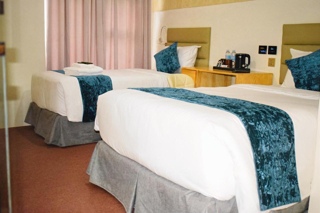 Sempre Premier Inn-MACTAN AIRPORT HOTEL Lapu-Lapu City Exterior foto