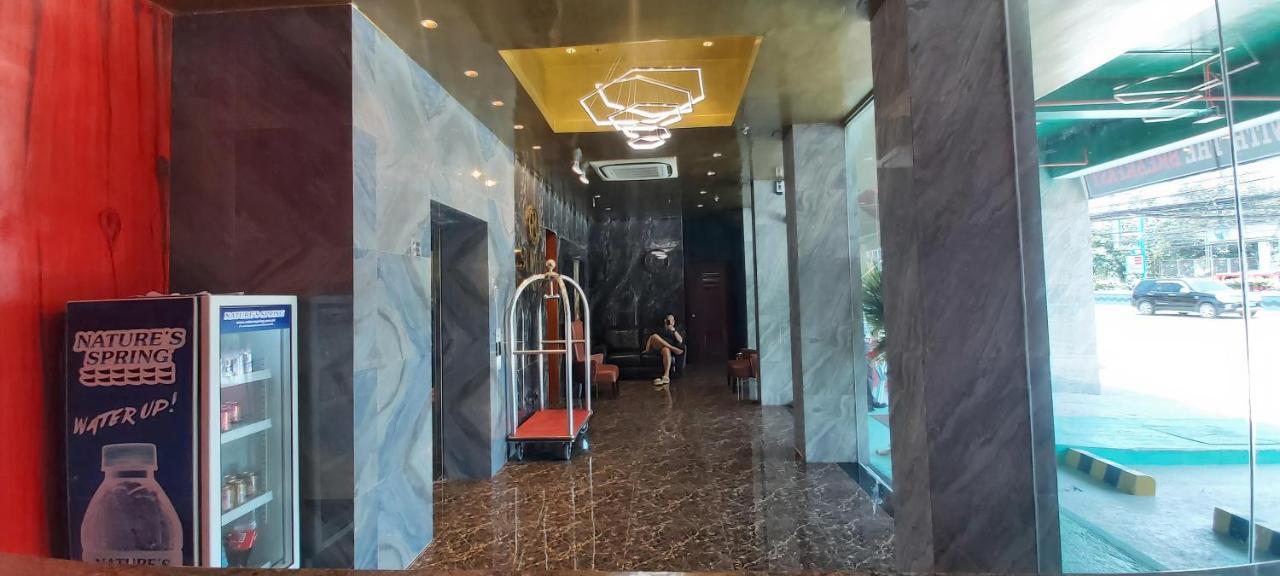 Sempre Premier Inn-MACTAN AIRPORT HOTEL Lapu-Lapu City Exterior foto