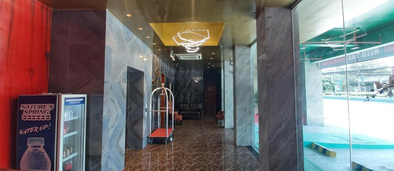 Sempre Premier Inn-MACTAN AIRPORT HOTEL Lapu-Lapu City Exterior foto