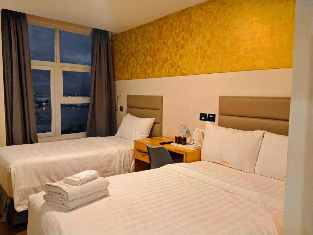 Sempre Premier Inn-MACTAN AIRPORT HOTEL Lapu-Lapu City Exterior foto