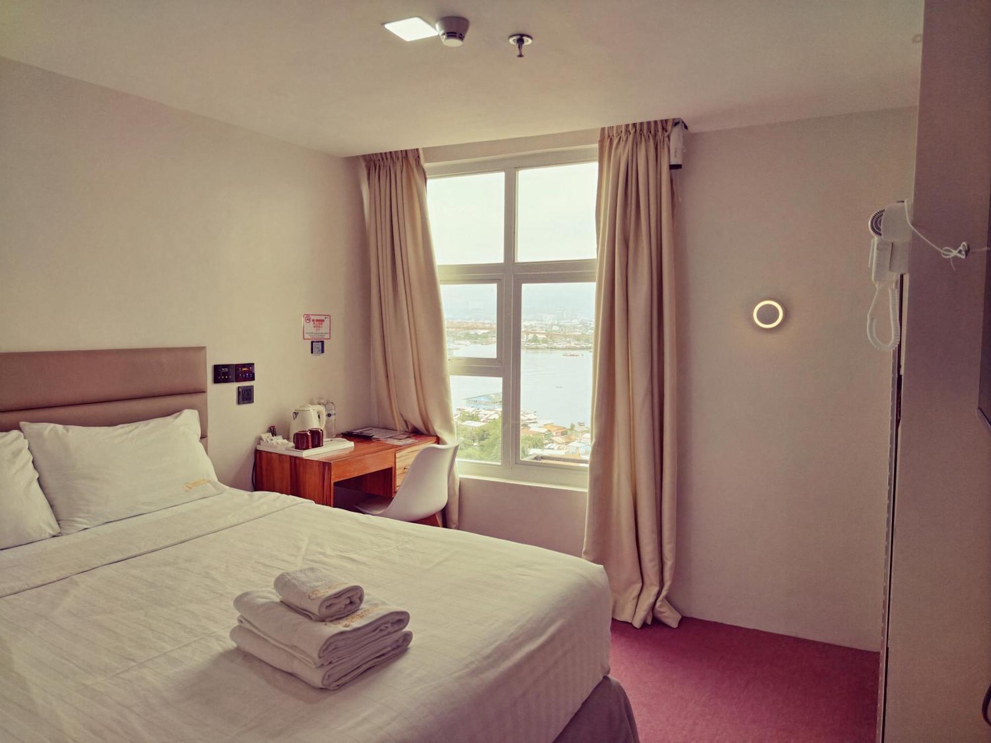 Sempre Premier Inn-MACTAN AIRPORT HOTEL Lapu-Lapu City Exterior foto