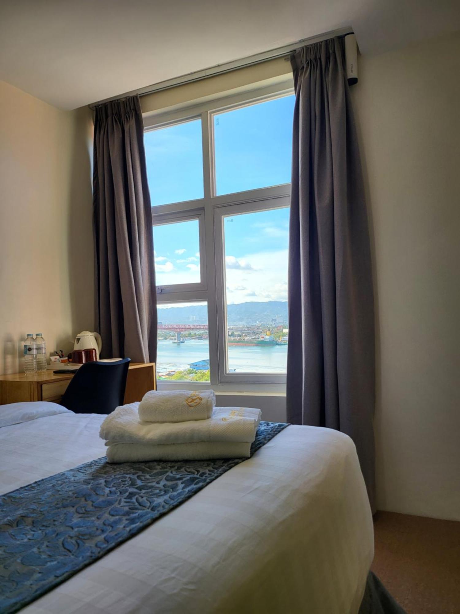 Sempre Premier Inn-MACTAN AIRPORT HOTEL Lapu-Lapu City Zimmer foto